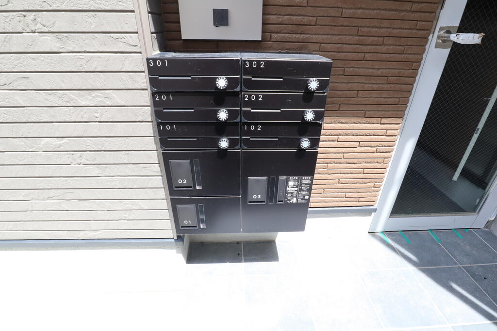 駐車場　集合ポスト・宅配BOX