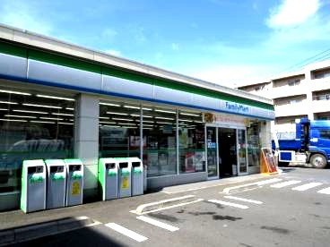 コンビニ　ファミリーマート 上作延店（コンビニ）まで649m