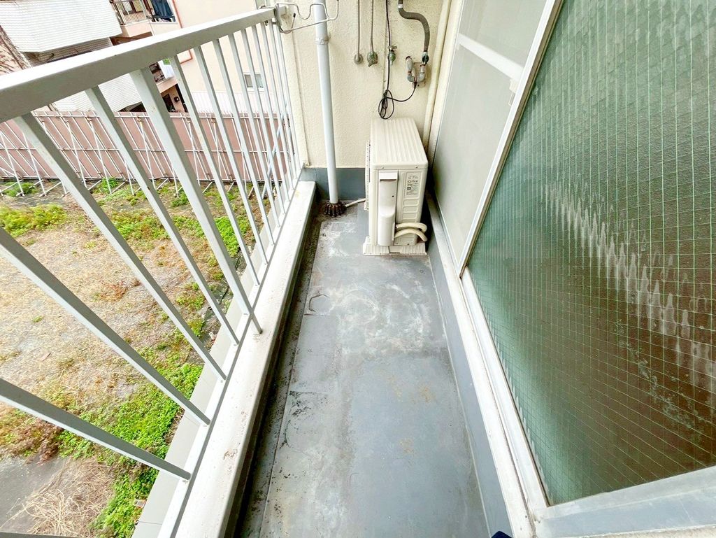 バルコニー　庭