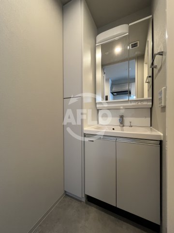 洗面設備　TOPAZ江坂　洗面台