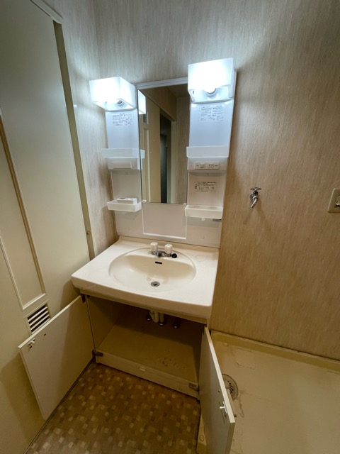 洗面設備　独立洗面化粧台付き☆