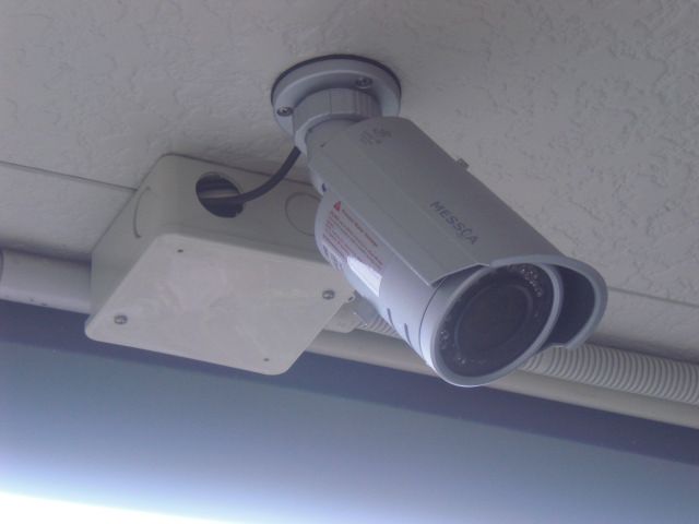 セキュリティ　防犯カメラ設置済み