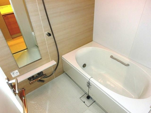 バス・シャワールーム　★追い焚き付のゆったりバスルームです★