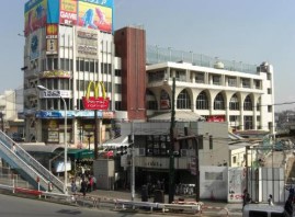 スーパー　東武ストア王子店（スーパー）まで714m