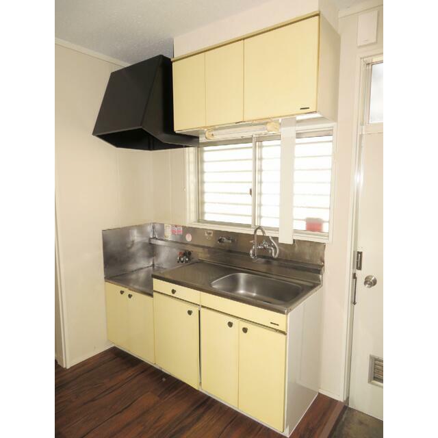 キッチン　キッチン＠流し台～シンク前に窓があり明るさが入り換気にも便利