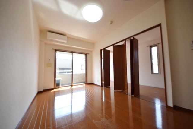 居室・リビング　★明るいリビング★