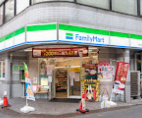 コンビニ　ファミリーマート 高円寺南三丁目店（コンビニ）まで396m
