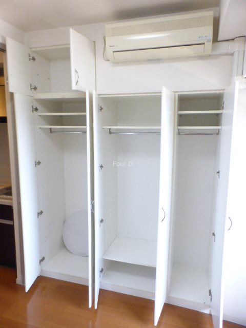 収納　内見予約受付中、お気軽にお問い合わせください。【0037-6