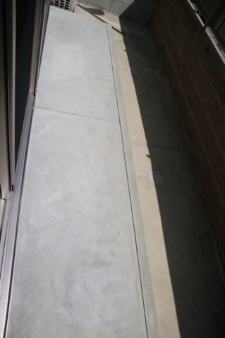 バルコニー　テラス