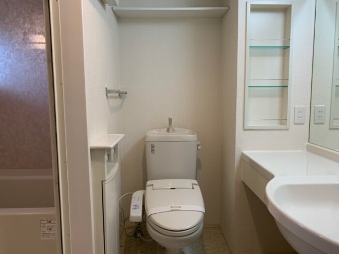 トイレ　温水洗浄暖房便座