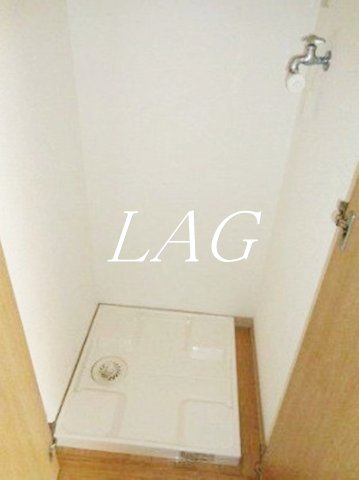 その他設備　室内洗濯機置場になります。