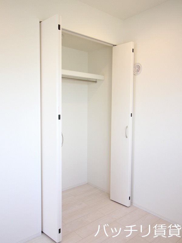 収納　別号室タイプの為、現状を優先致します。