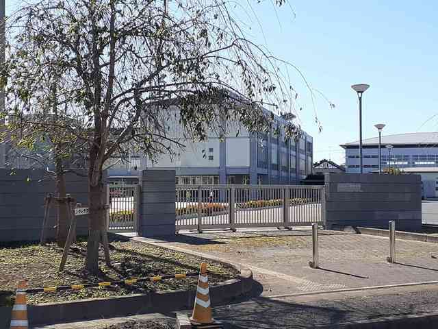 小学校　石岡市立東小学校（小学校）まで624m