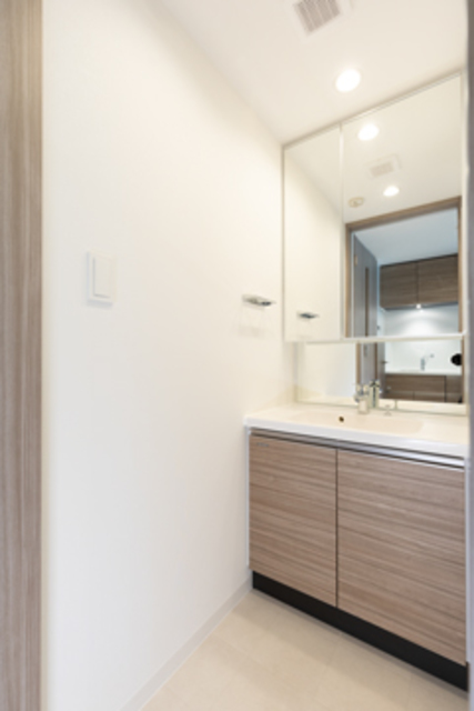 洗面設備　※写真は同タイプ住戸です。