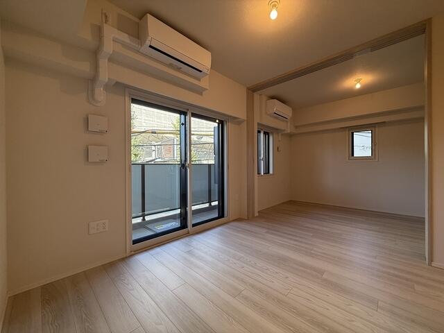 居室・リビング　LDK＋洋室　2025年10月撮影