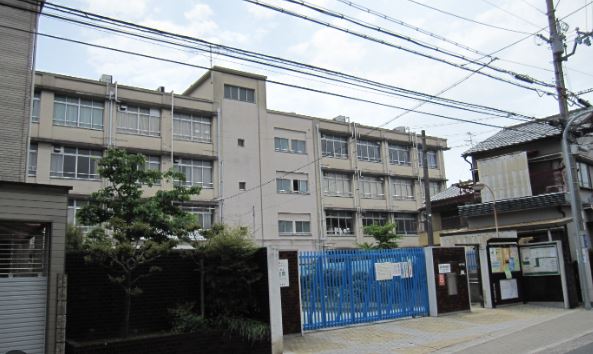 小学校　大阪市立大隅東小学校（小学校）まで743m