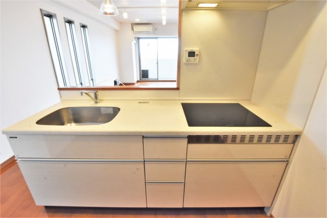 キッチン　同物件、類似間取りのイメージ写真です