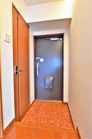 玄関　同物件、類似間取りのイメージ写真です