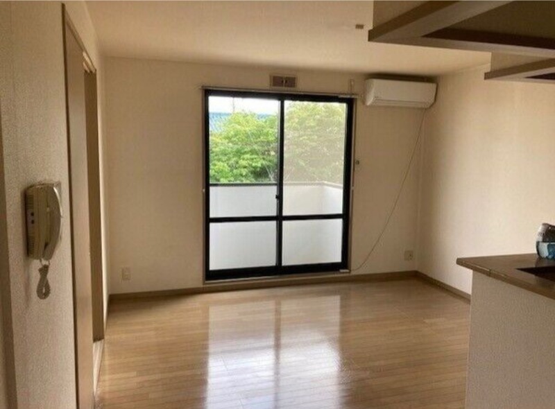 居室・リビング　図面と現状に相違がある場合には現状を優先