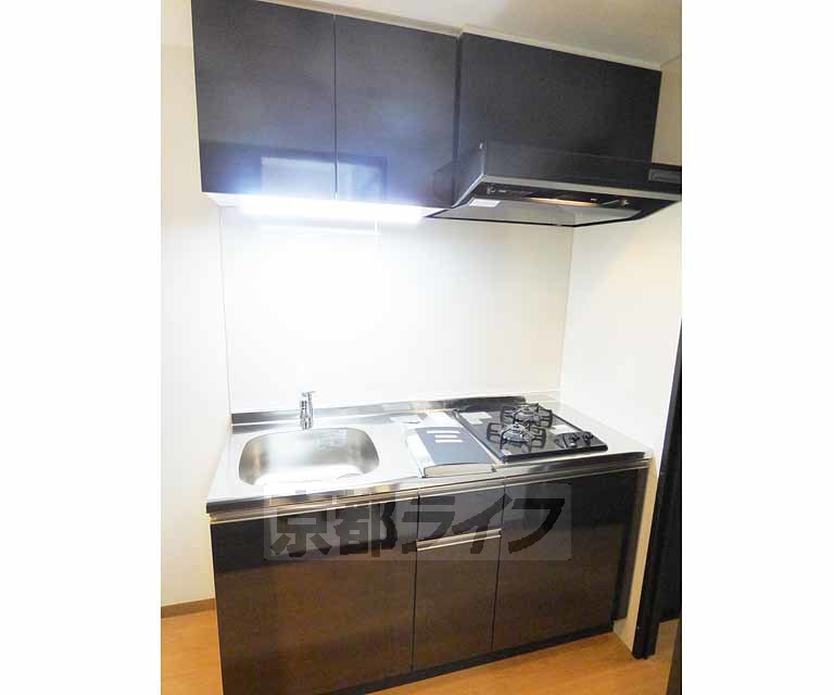 キッチン　システムキッチン。