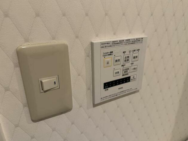 その他設備　エアコンスイッチ