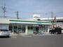 コンビニ　ファミリーマート（コンビニ）まで300m