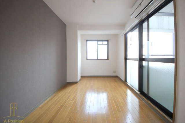 居室・リビング　プレミアム新町III