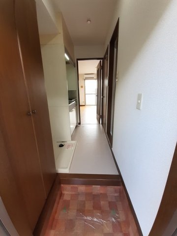 玄関　収納もある玄関です