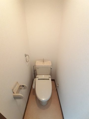 トイレ　ゆったりとした空間のトイレです