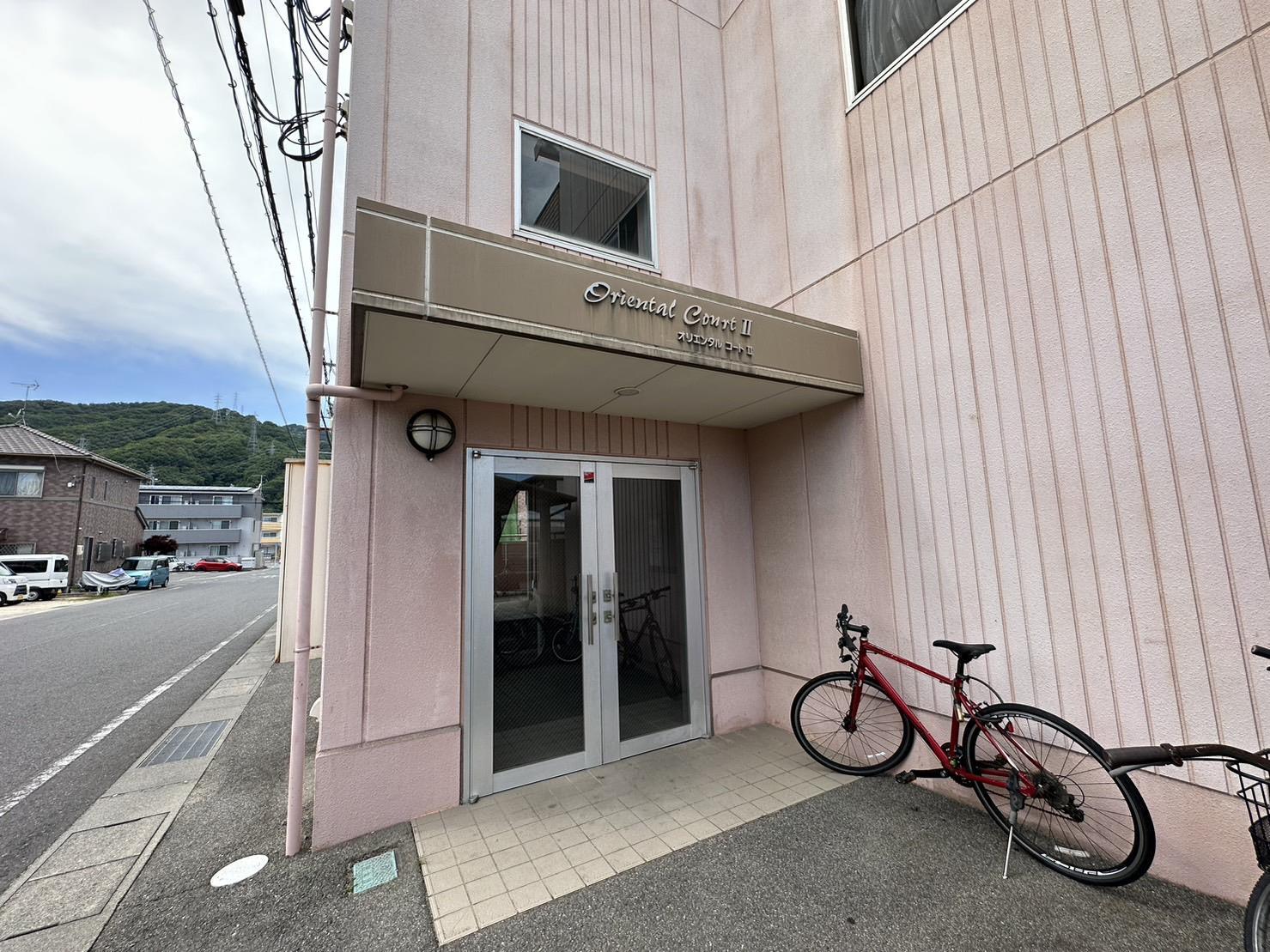 エントランス　建物入口です♪