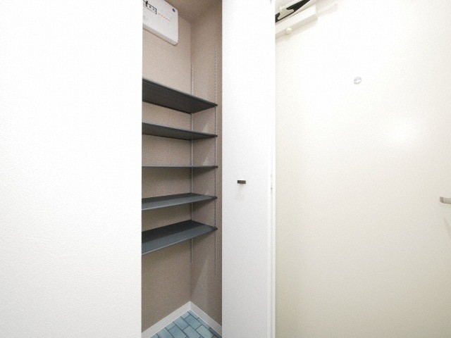 玄関　シューズボックスです♪