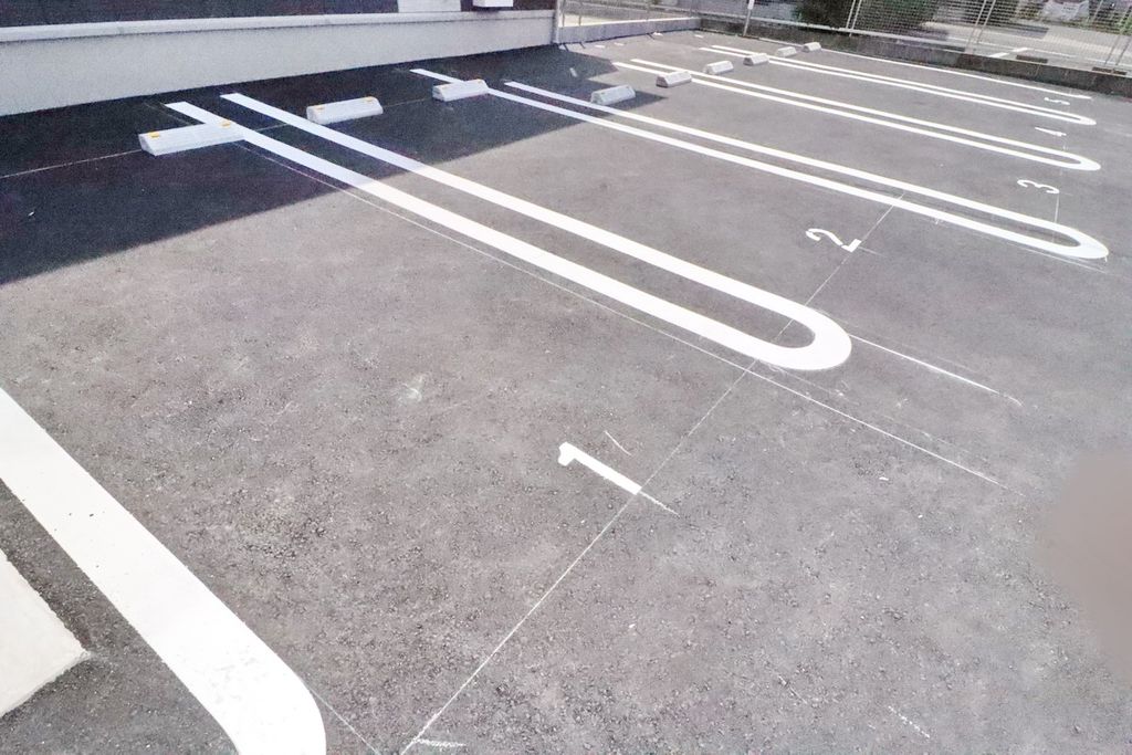 駐車場　駐車場