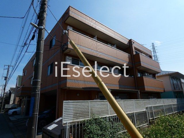 建物外観　３駅利用可能です★