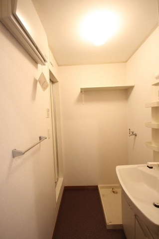 収納　☆ウォークインクローゼット☆別室の写真です☆