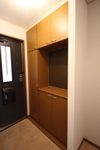 玄関　☆シューズボックス完備☆別室の写真です☆