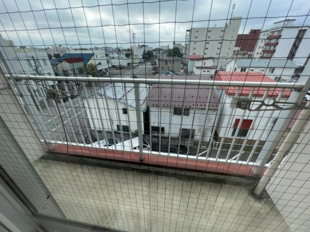 バルコニー　４０５写真転用