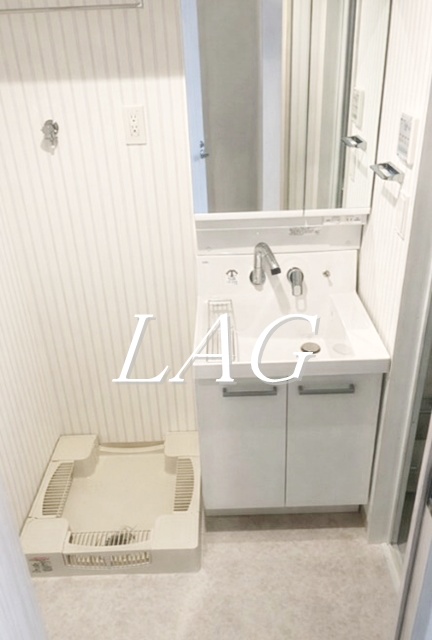 洗面設備　独立洗面台です。