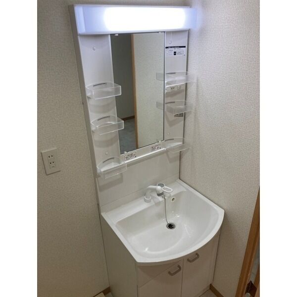 洗面設備　洗髪洗面化粧台付き♪