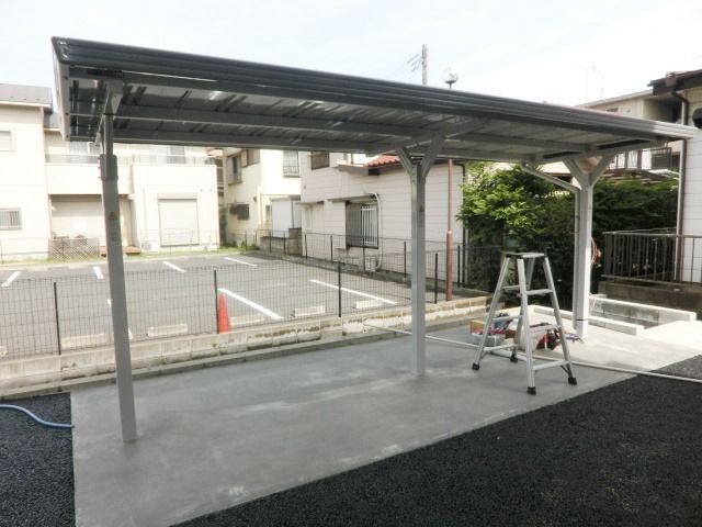 その他共有部分　屋根付き駐輪場。