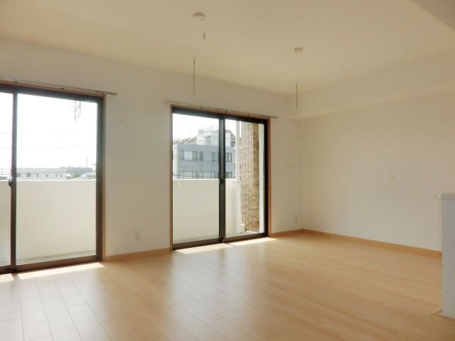 居室・リビング　開放感のあるお部屋です。