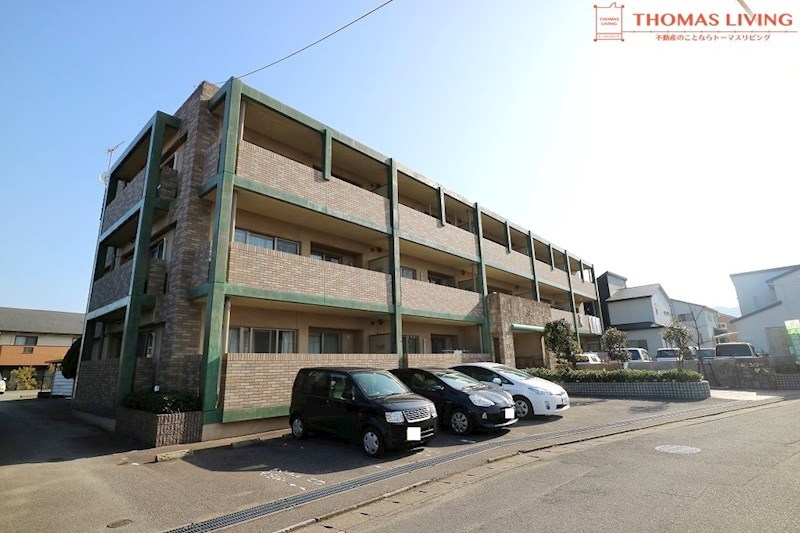 建物外観　粕屋町でのお部屋探しは、トーマスリビング粕屋店へご相談下さい