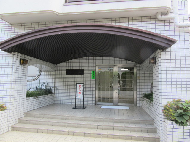 エントランス　2021年9月撮影