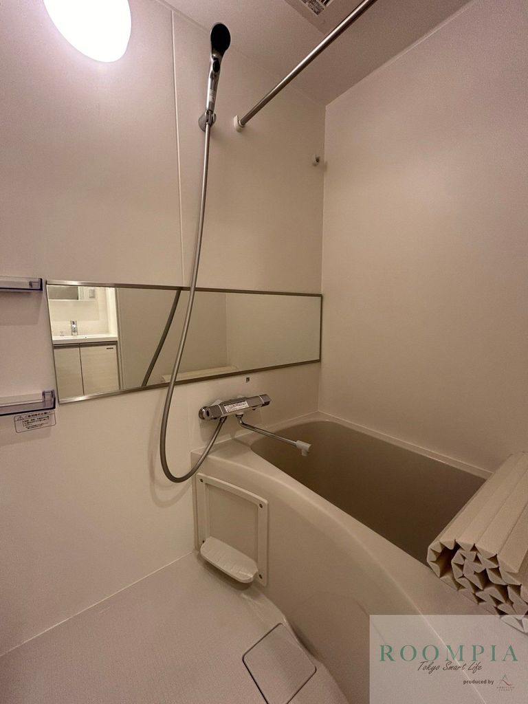 バス・シャワールーム　バス