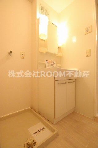 洗面設備　スペースが確保できる洗面所です