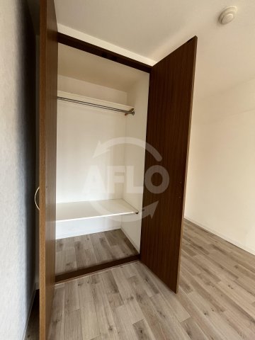 収納　メゾンナカムラ北堀江　クローゼット