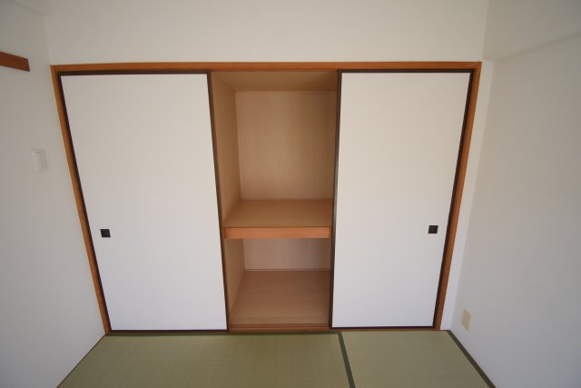 収納　同物件別部屋参考写真です。