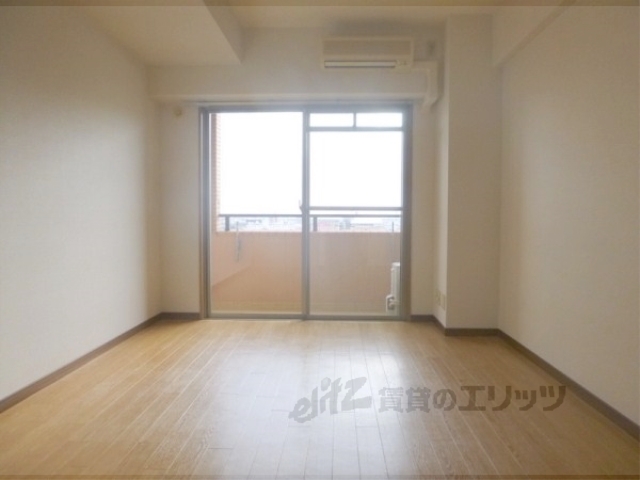 居室・リビング　南向きと日当たり良好・