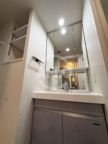 洗面設備　アーバネックス堺筋本町　独立洗面台