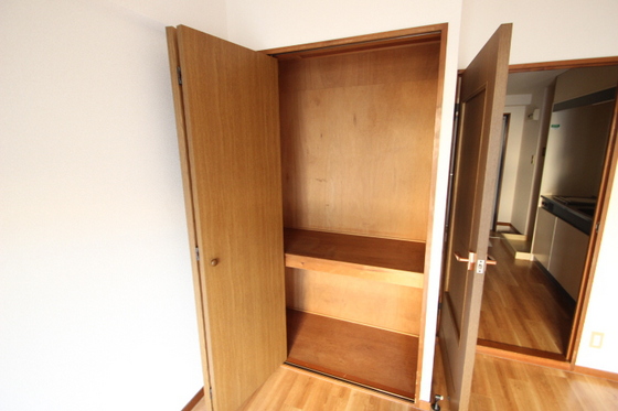 収納　※別号室の写真です。