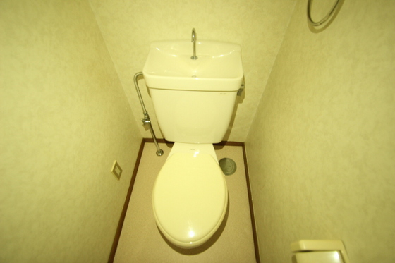 トイレ　※別号室の写真です。